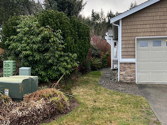 2nd image of 11594 Breckenridge Ln NW #11594