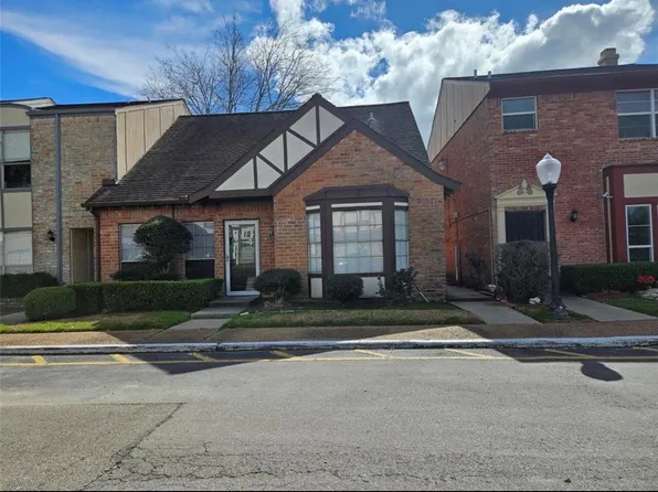 7700 Creekbend Dr APT 57, Houston, TX 77071