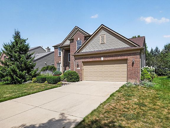 4th image of 4240 Merriman Loop