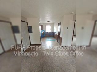 19065 Lena Ave APT 4, Hastings, MN 55033