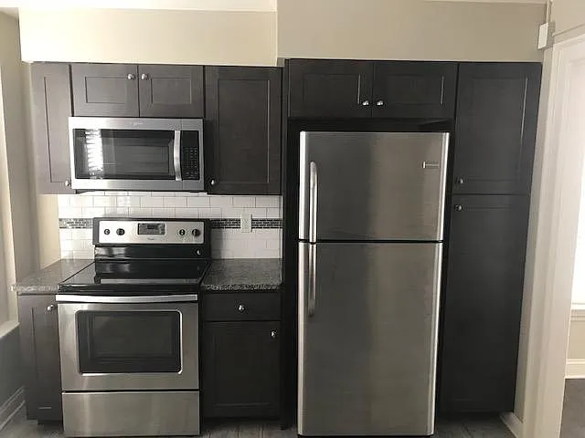84 Elmwood Ave #9