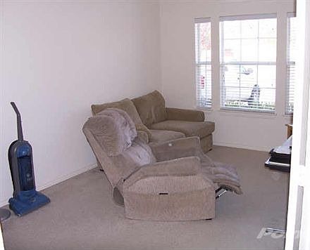 4th image of 1706 Caladium Dr