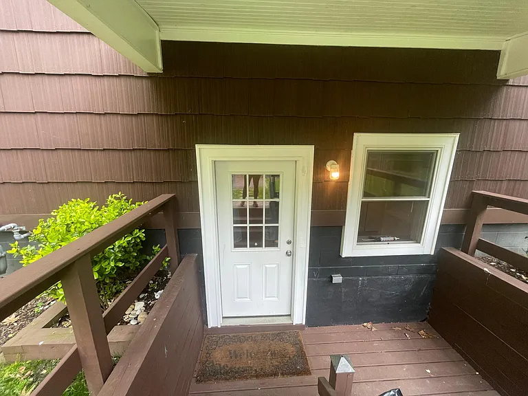 328 E Broadway #A — Photo 2