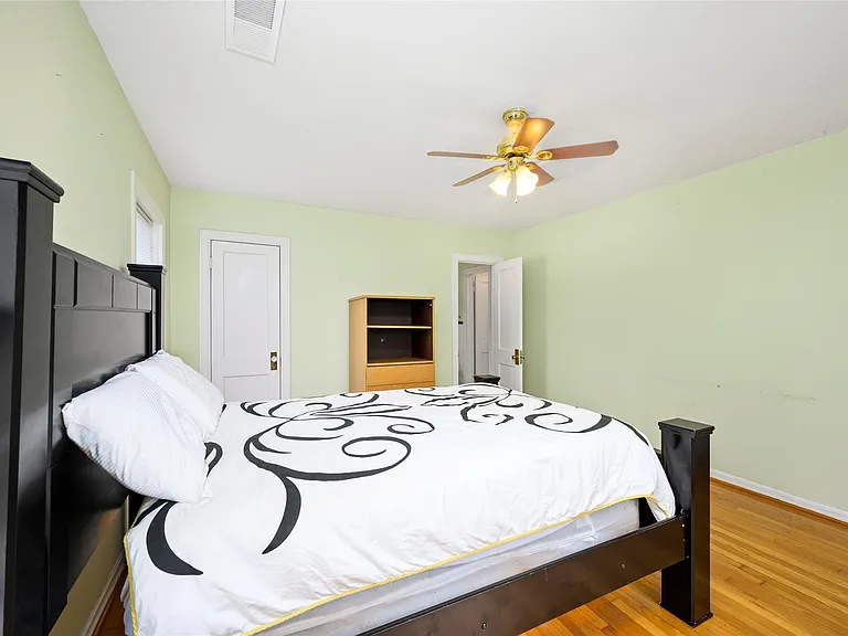 1832 Lexington St — Photo 18
