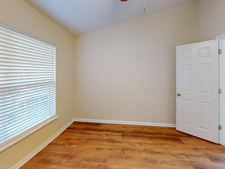 3541 Twisted Tree Ln — Photo 10