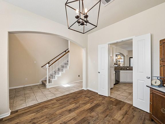 4th image of 4702 Alluvial Cir