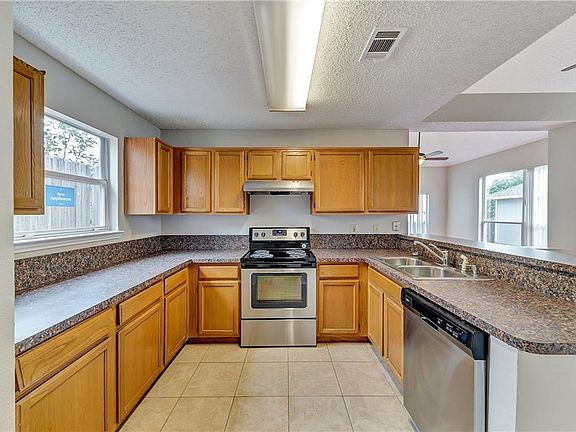 2nd image of 7412 Ashcroft Cir