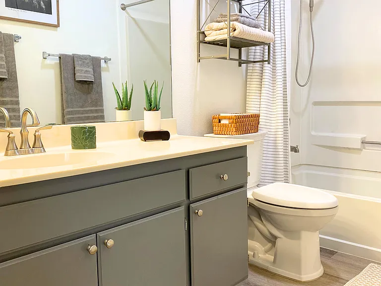 220 Woodland Pkwy #250 — Photo 11