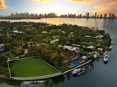 1365 N View Dr, Miami Beach, FL, 33140