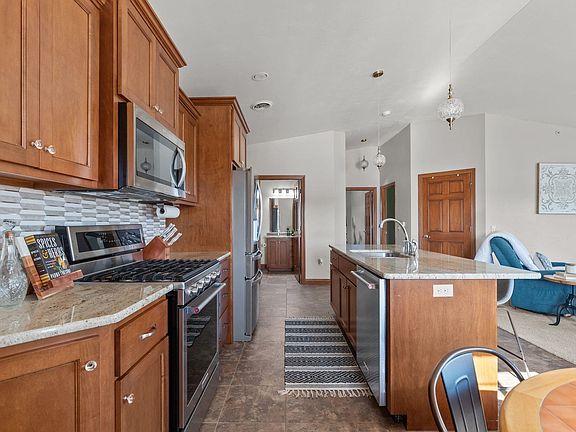 4th image of 2362 E Plank Cir #D