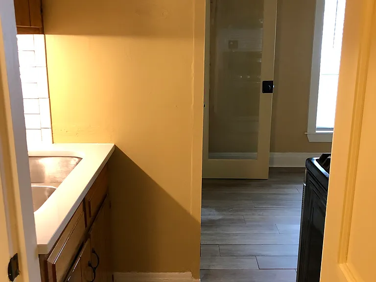 1454 N Franklin Pl #A — Photo 8