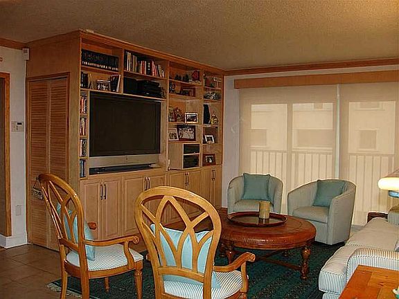 4th image of 300 Sunrise Dr APT 3A