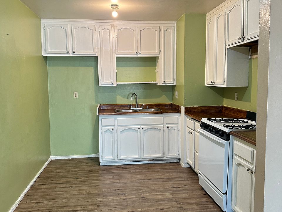 1st image of 522 N Parkside Dr