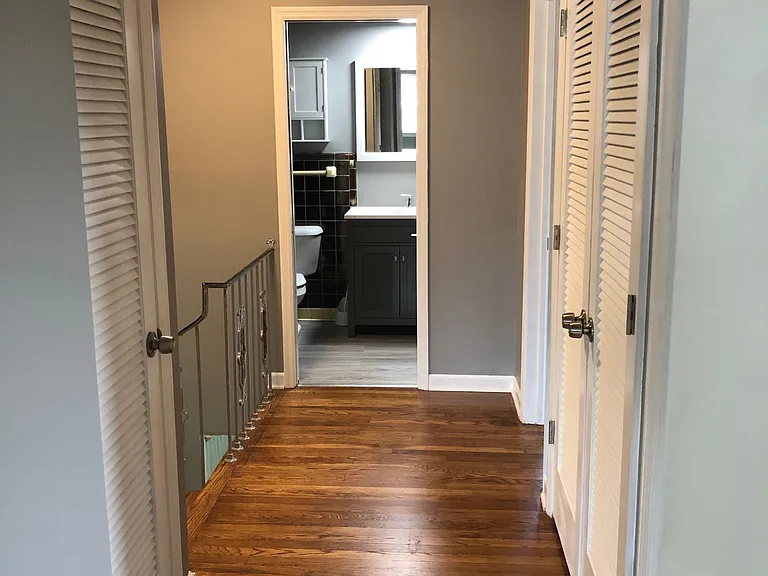 10557 Sharondale Rd — Photo 14