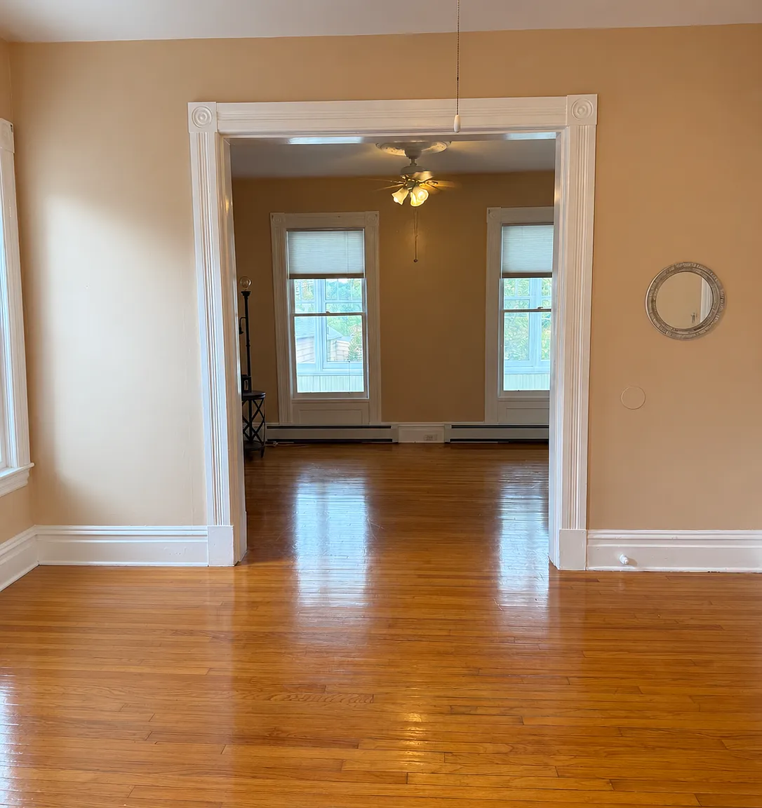 2 bed, 1200 sqft, $1,450 — Photo 2