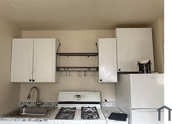 2nd image of 111 S Charlton St APT 1