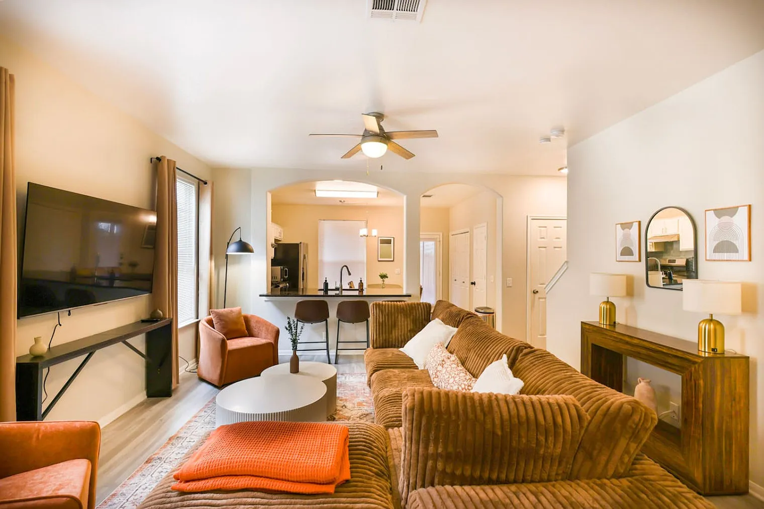 4 bed, 2.0 bath, $3,623 — Photo 1