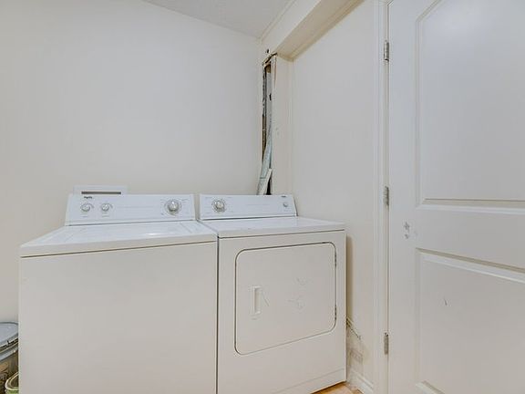 3rd image of 10334 161st St NW