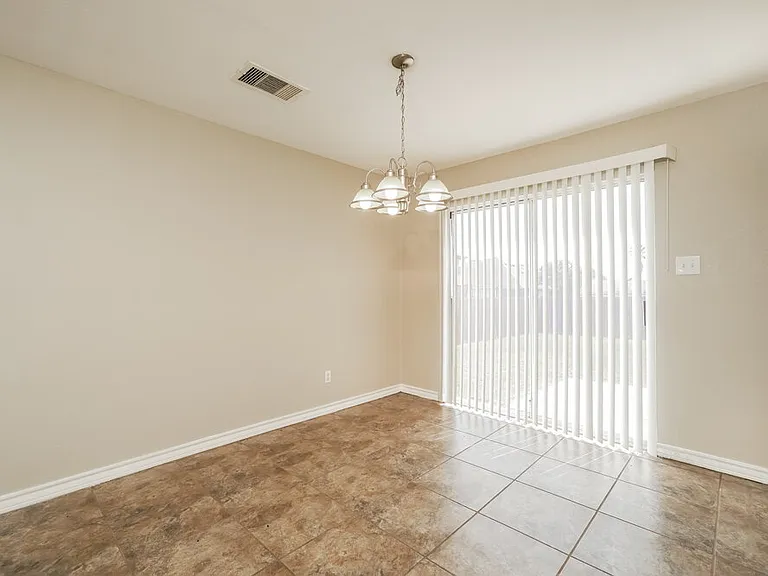 8714 Sunview Park — Photo 5