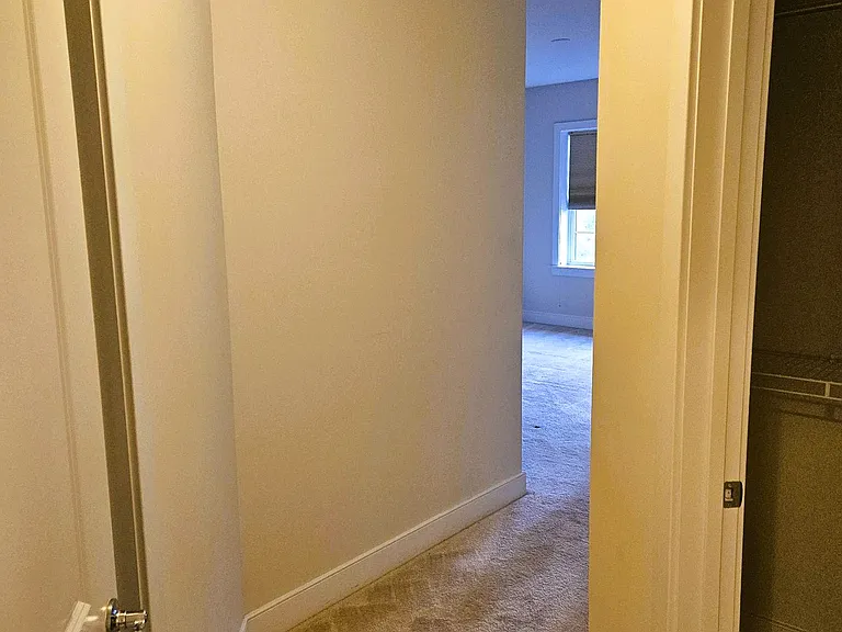 2905 Bleeker St #205 — Photo 24
