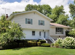 2 Cherry Ln, Scarsdale, NY 10583