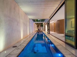 2084 Vine St, Los Angeles, CA 90068