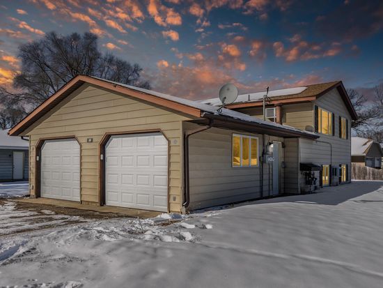 812 12th St W, Hastings, MN 55033