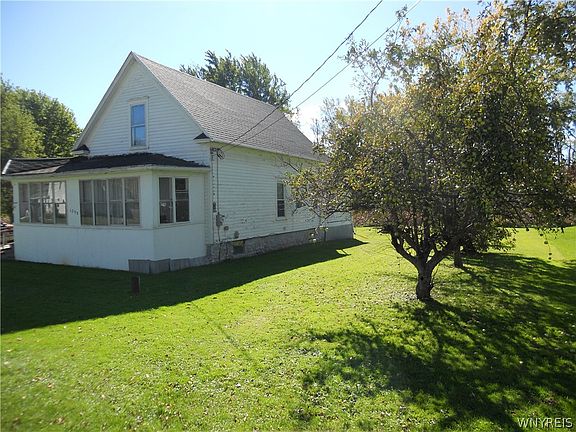 3rd image of 1298 Bloomingdale Rd