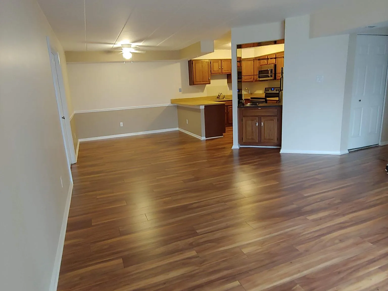 1 bed, 920 sqft, $1,800 — Photo 1