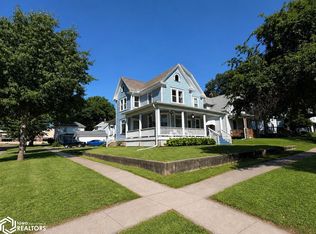 1025 S 7th St, Burlington, IA 52601
