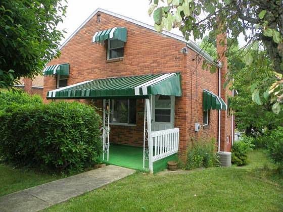 1st image of 412 Cedar St