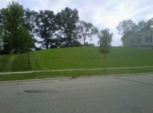 N1950 River Oaks Rd, Reeseville, WI 53579