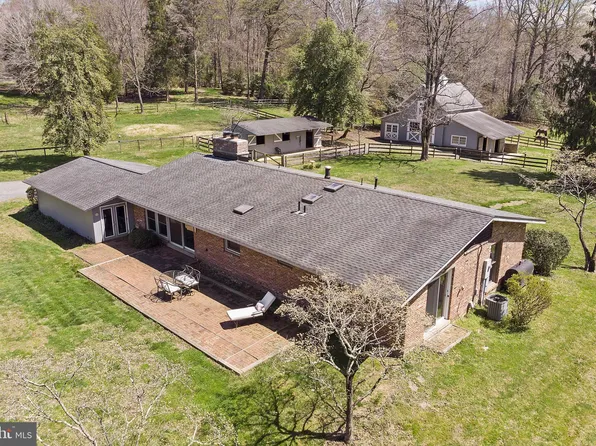 11713 Chapel Rd, Clifton, VA 20124