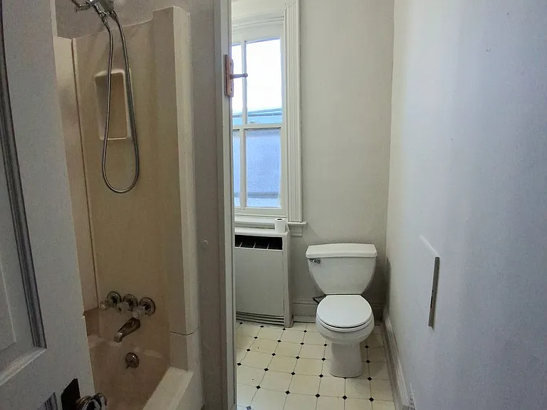 623 Chestnut Street — Photo 9