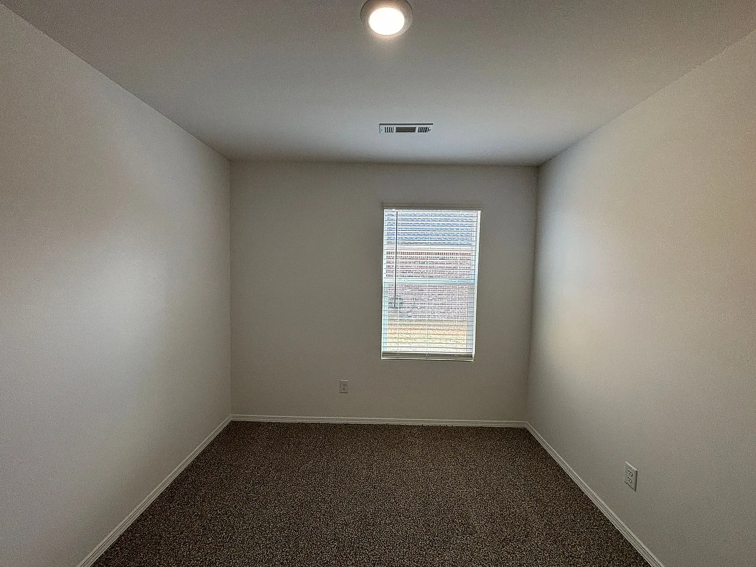 6099 Meridian Dr — Photo 4