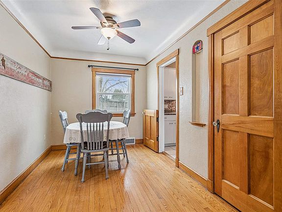5th image of 198 Forest Dr SE