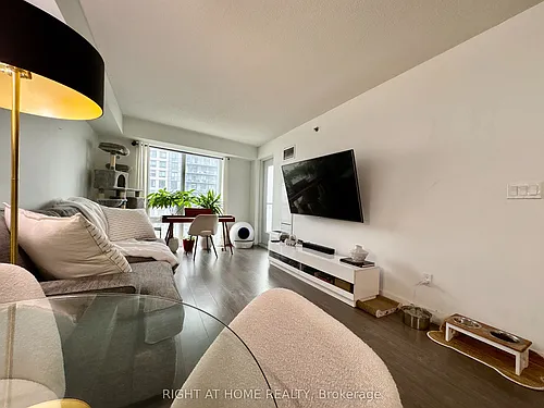 185 Bonis Ave #915 Photo 1