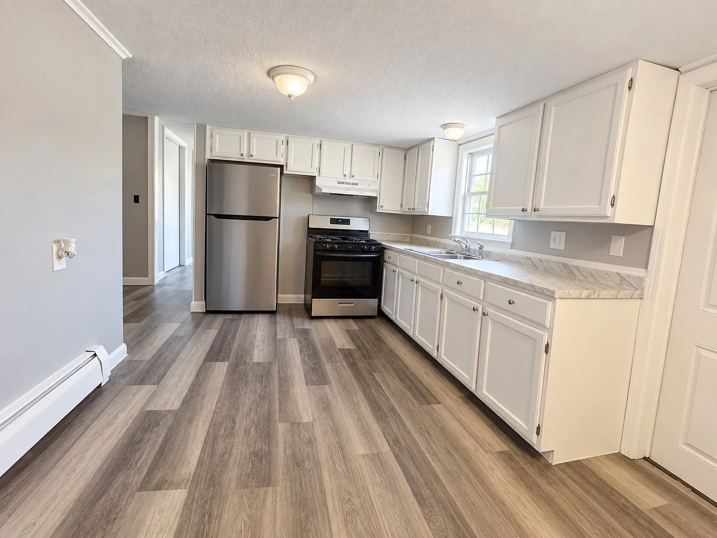 28 Vine St — Photo 1