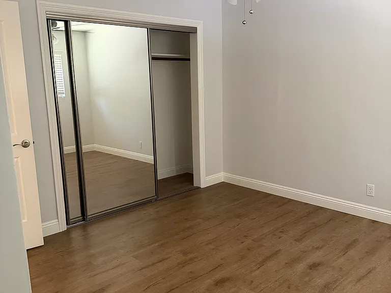 140 N Alta Vista Ave — Photo 11