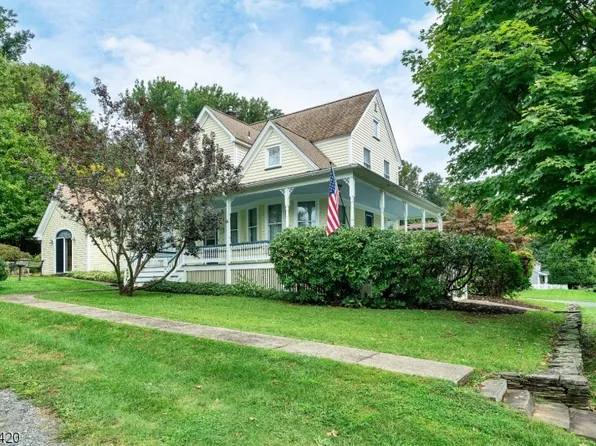 18 E Maple Ave, Washington Twp., NJ 07853