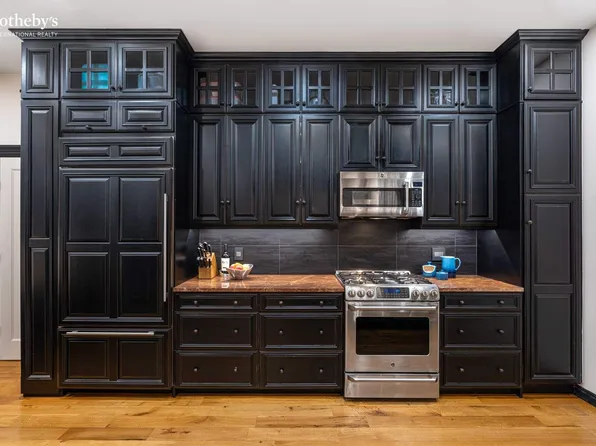 229 West 97th Street image 5 of 15