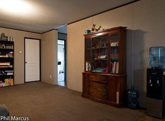 5th image of 218 Lakeside Dr