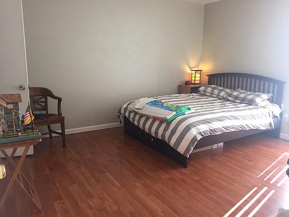 4th image of 11901 Parklawn Dr
