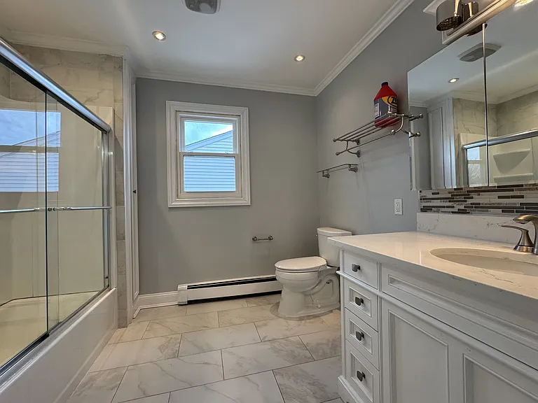 39 Belmont Cir #B — Photo 7