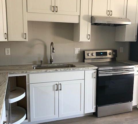 4th image of 509 11th St APT 3008