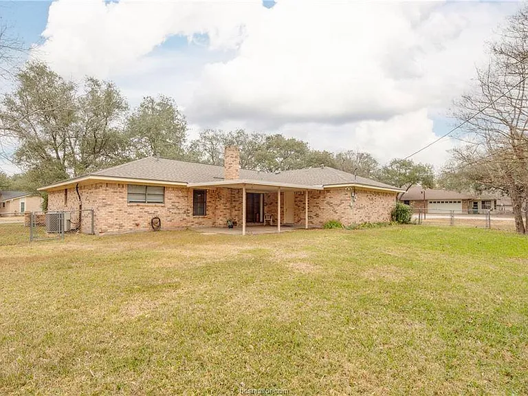3508 Broad Oak Cir — Photo 23