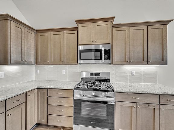 4th image of 412 Wharton St