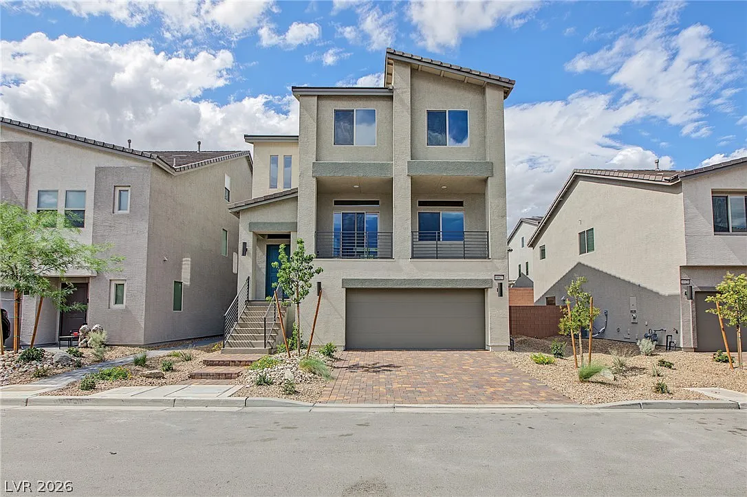 4 bed, 3.5 bath, 2990 sqft, $4,000 — Photo 1