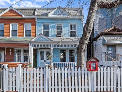 2158 Hughes Ave, Bronx, NY, 10457