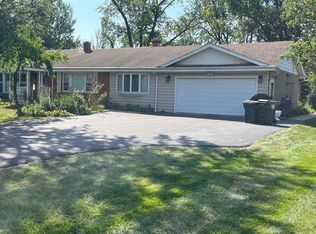 20W143 99th St, Lemont, IL 60439